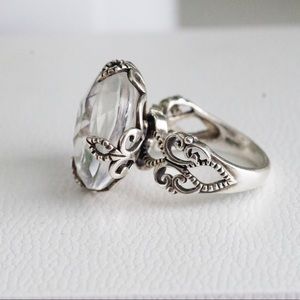 Silpada clear crystal filigree ring